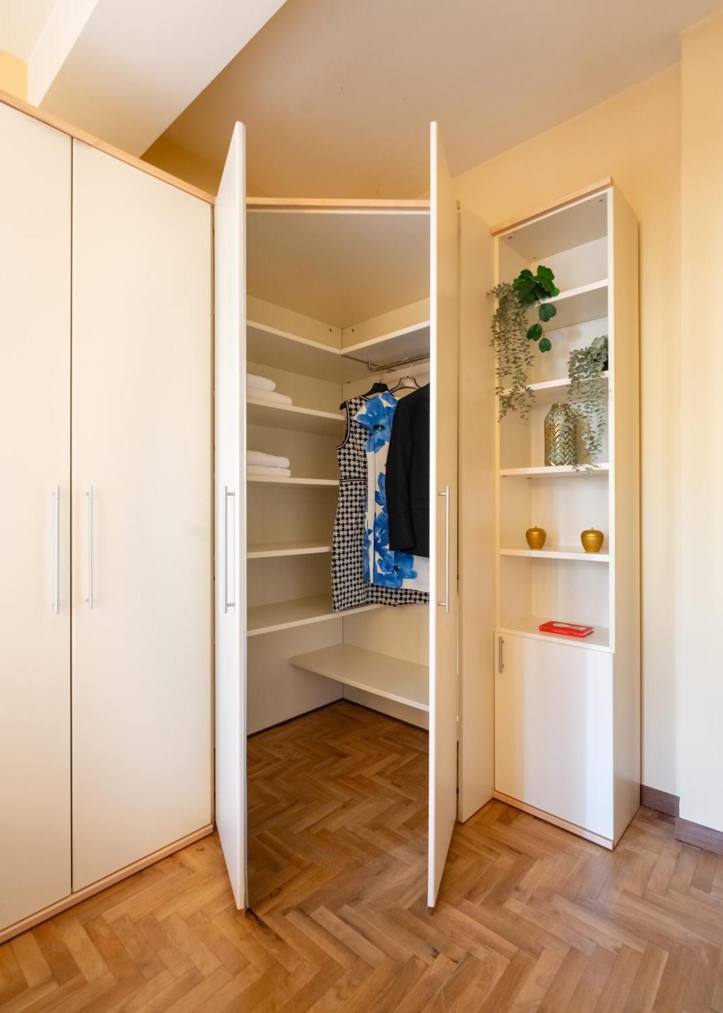 Via Panzani 16 - 2do Piano - Annalisa - Nuovo, E Confortevole Vicino Al Duomo Apartamento *