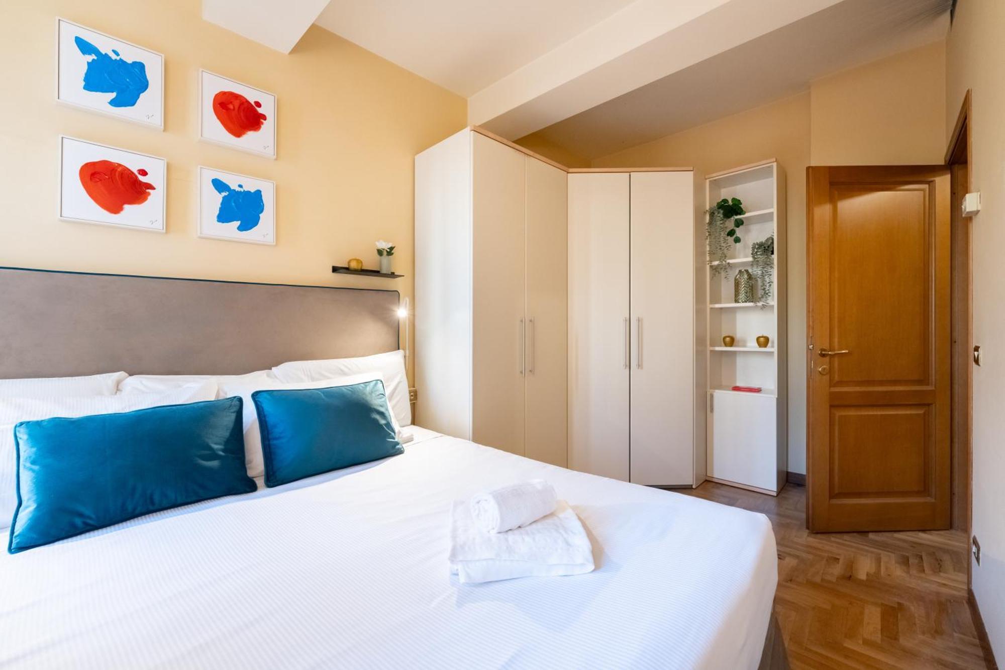 Via Panzani 16 - 2do Piano - Annalisa - Nuovo, E Confortevole Vicino Al Duomo Apartamento *